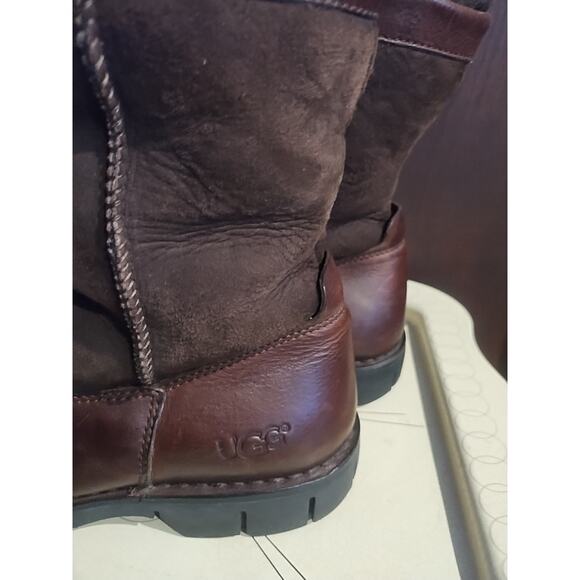 UGG Australia Brown Leather / Suede sheepskin Shearling Lined Boots 5485 Men's 9 - Picture 3 of 10